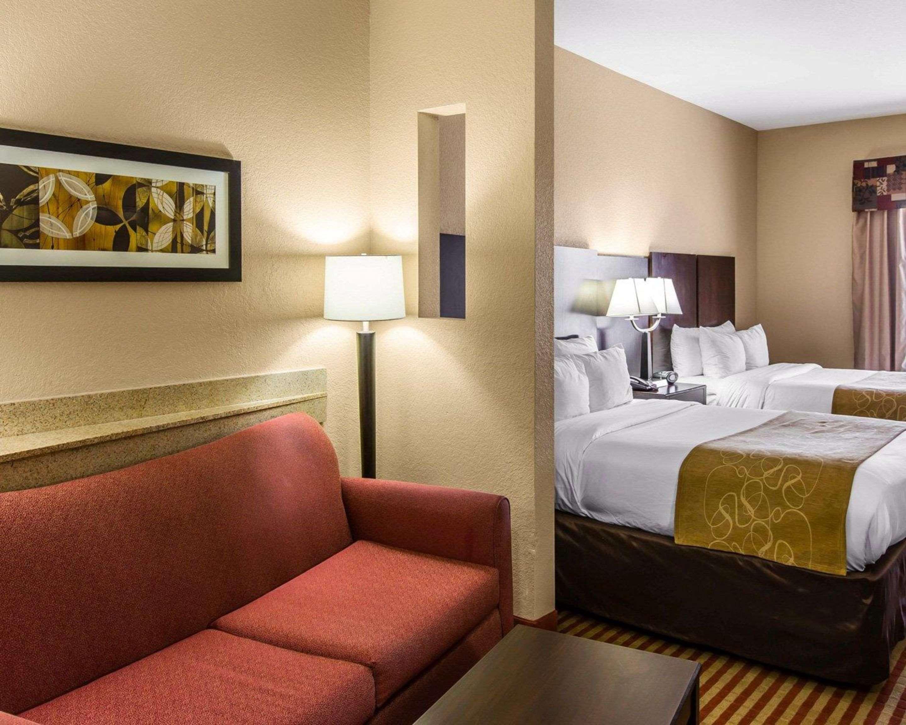 Comfort Suites Уейкрос Екстериор снимка