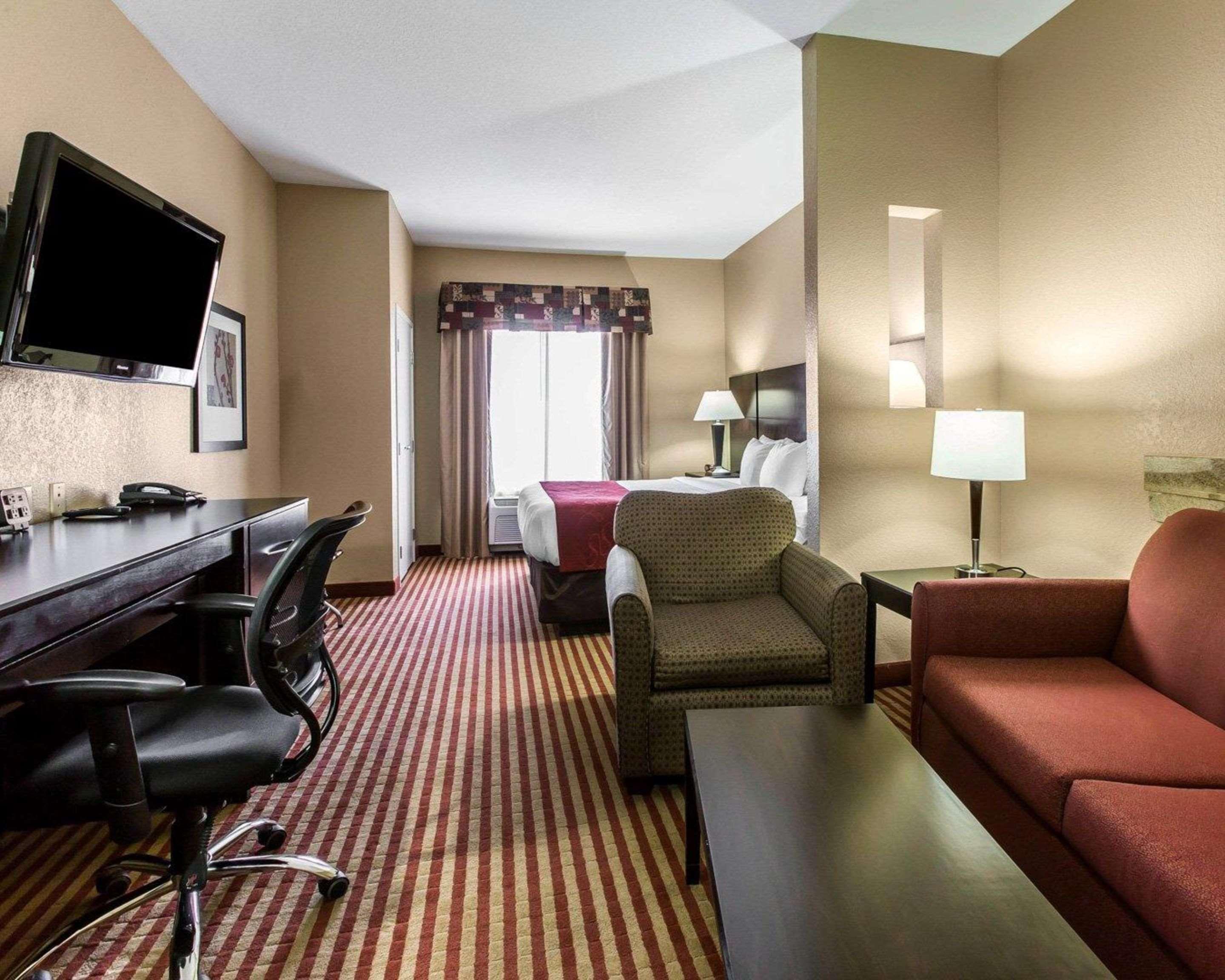Comfort Suites Уейкрос Екстериор снимка