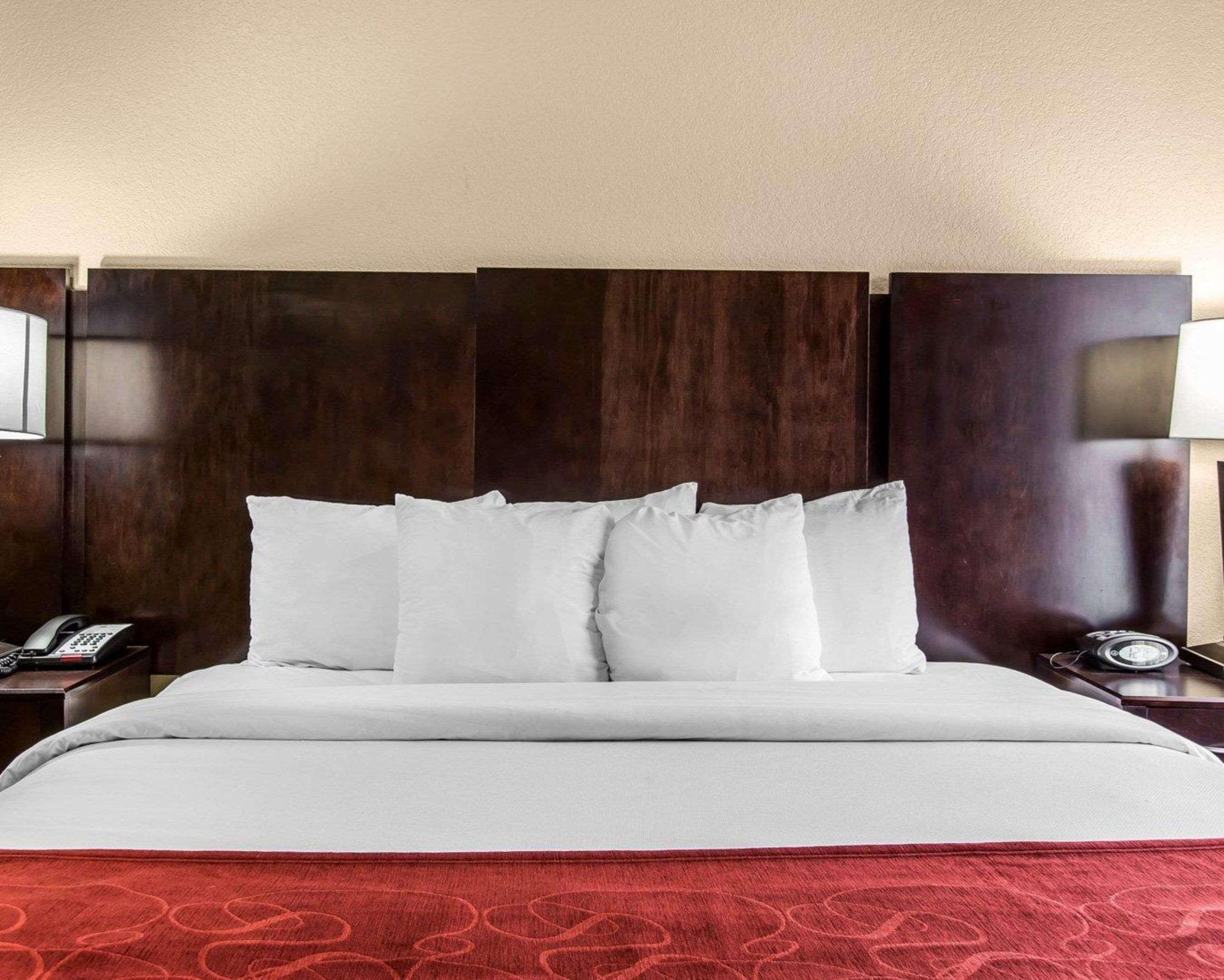 Comfort Suites Уейкрос Екстериор снимка