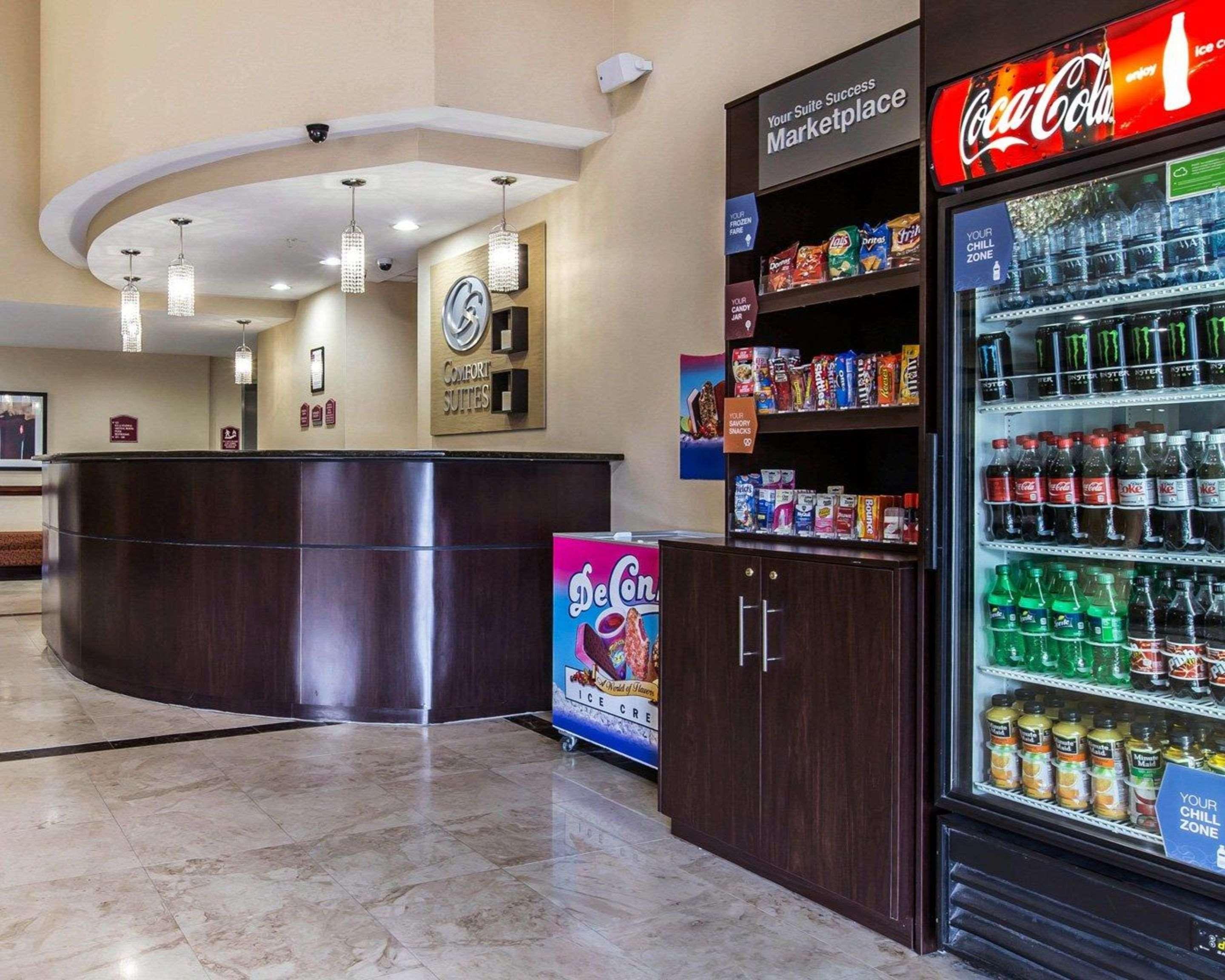 Comfort Suites Уейкрос Екстериор снимка