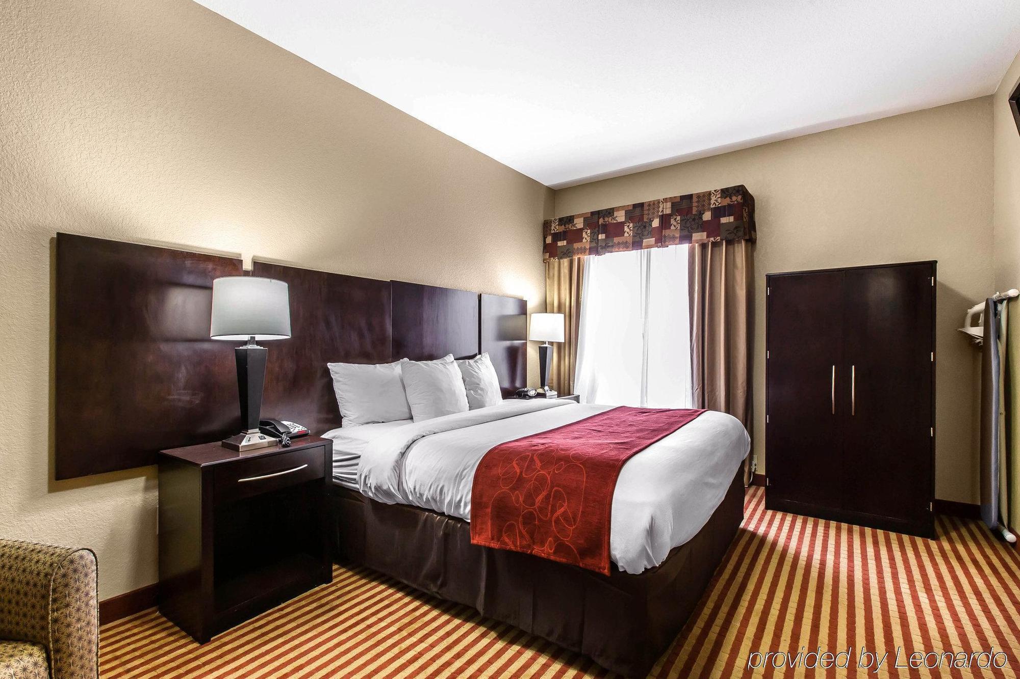 Comfort Suites Уейкрос Екстериор снимка