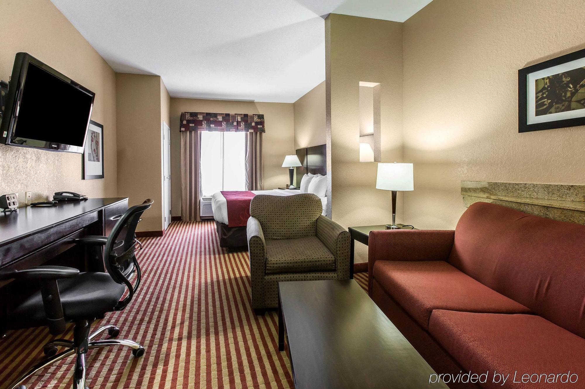 Comfort Suites Уейкрос Екстериор снимка